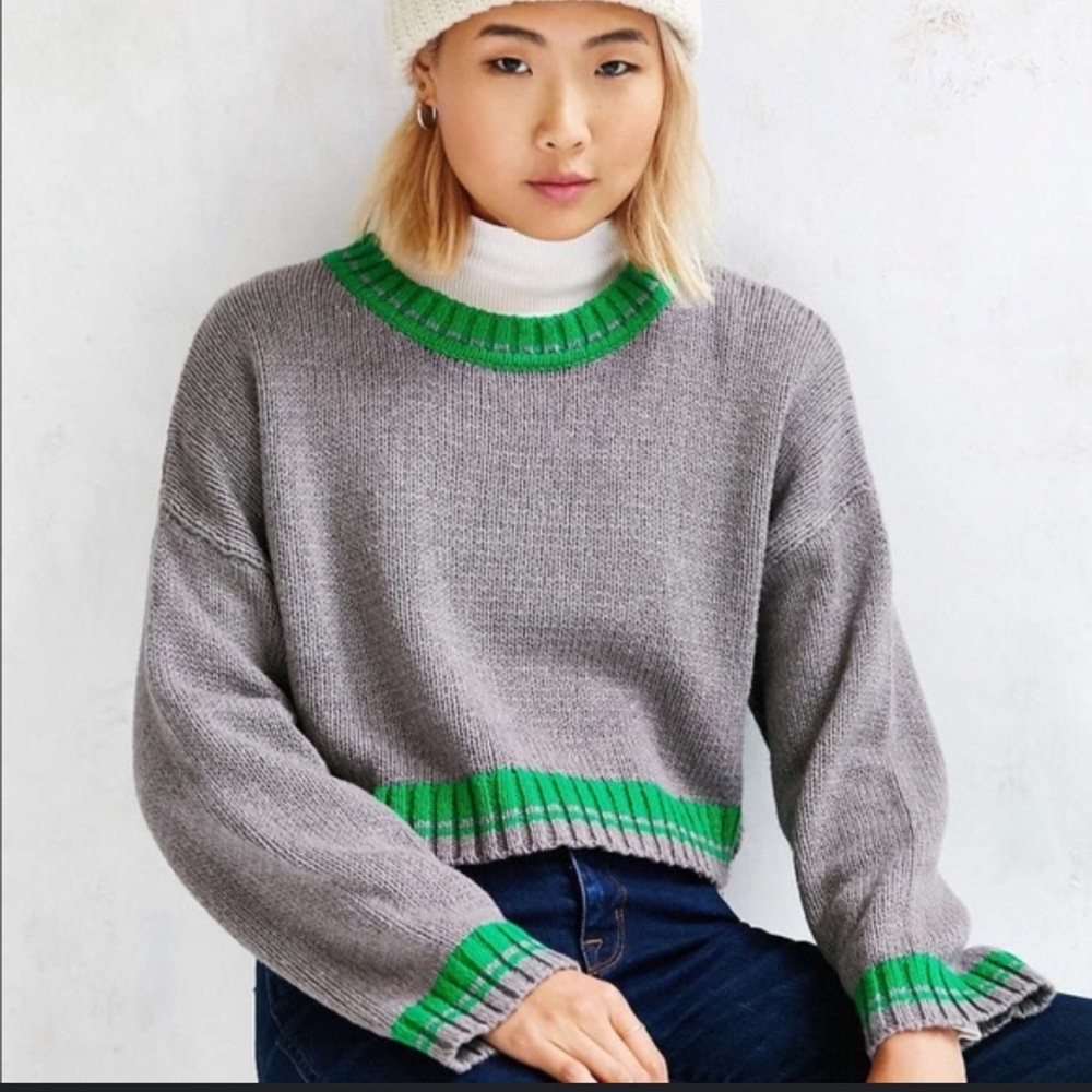 BDG Women’s Cropped Boxy Gray‎ and Green Women's Sweater  Sz M